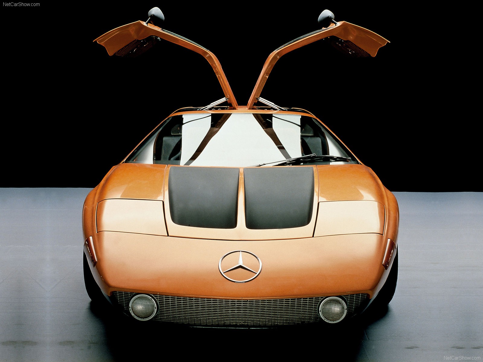 Mercedes-Benz-C_111-II_Concept_1970 2.jpg
