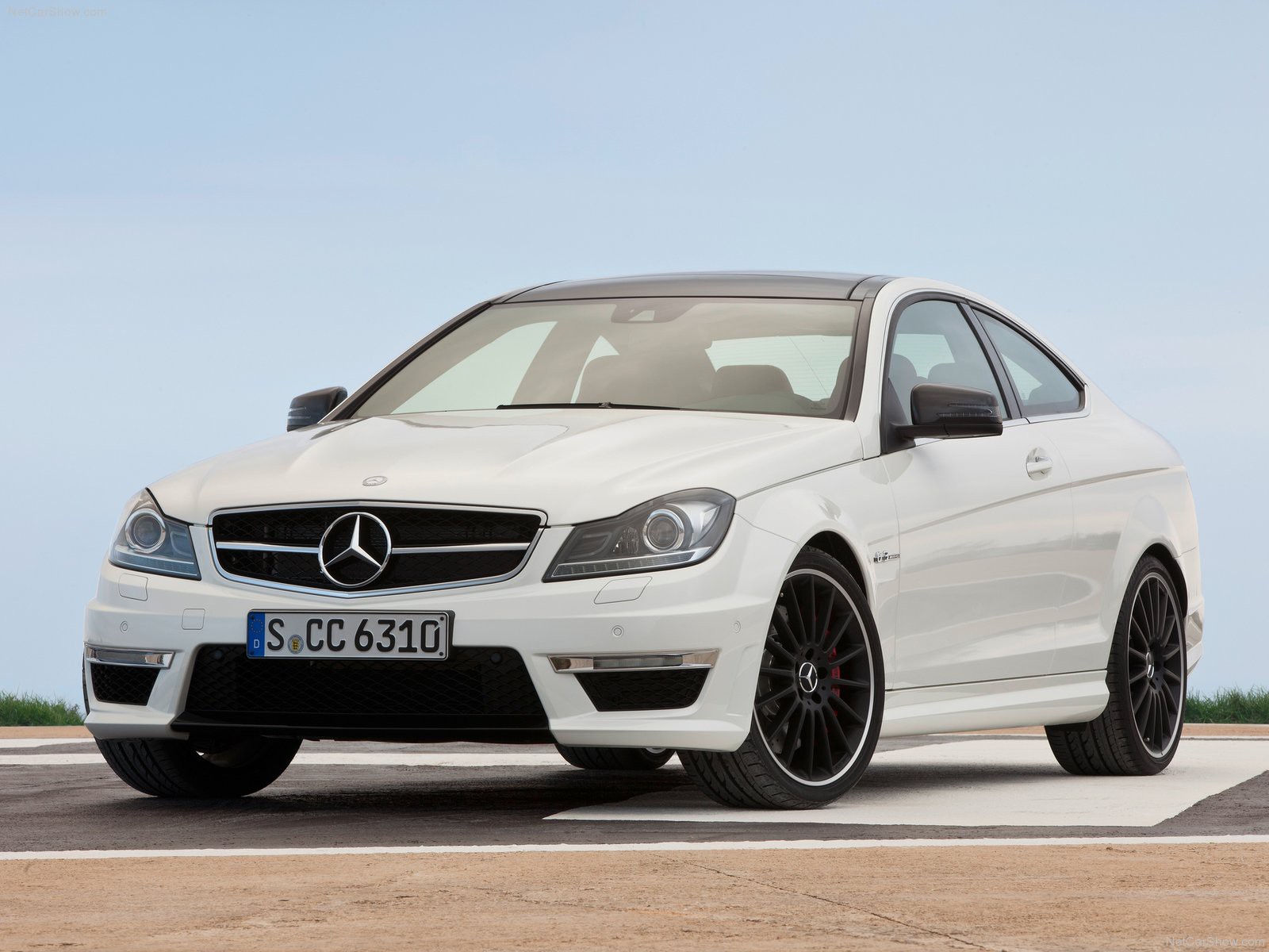 Mercedes-Benz-C63_AMG_Coupe_2012.jpg