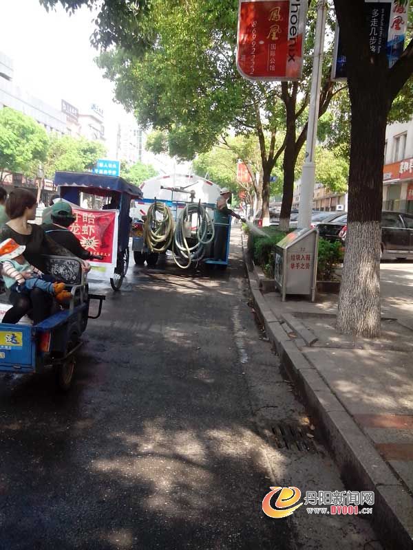 洒水车1.jpg