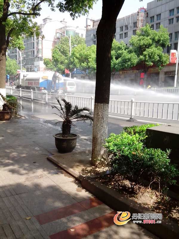 洒水车4.jpg