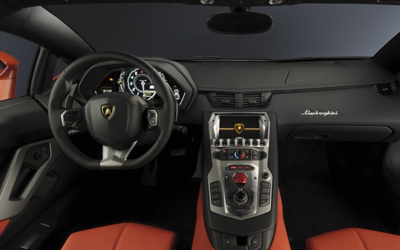 Lamborghini-Aventador-LP-700-4-2011-widescreen-01.jpg
