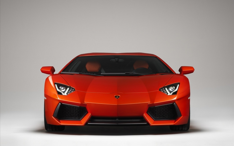 Lamborghini-Aventador-LP-700-4-2011-widescreen-05.jpg