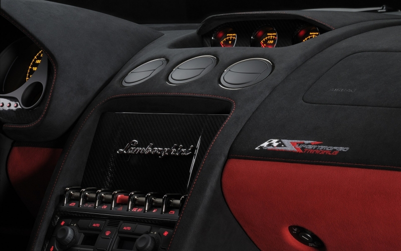 Lamborghini-Gallardo-LP570-4-Super-Trofeo-Stradale-2012-widescreen-09.jpg