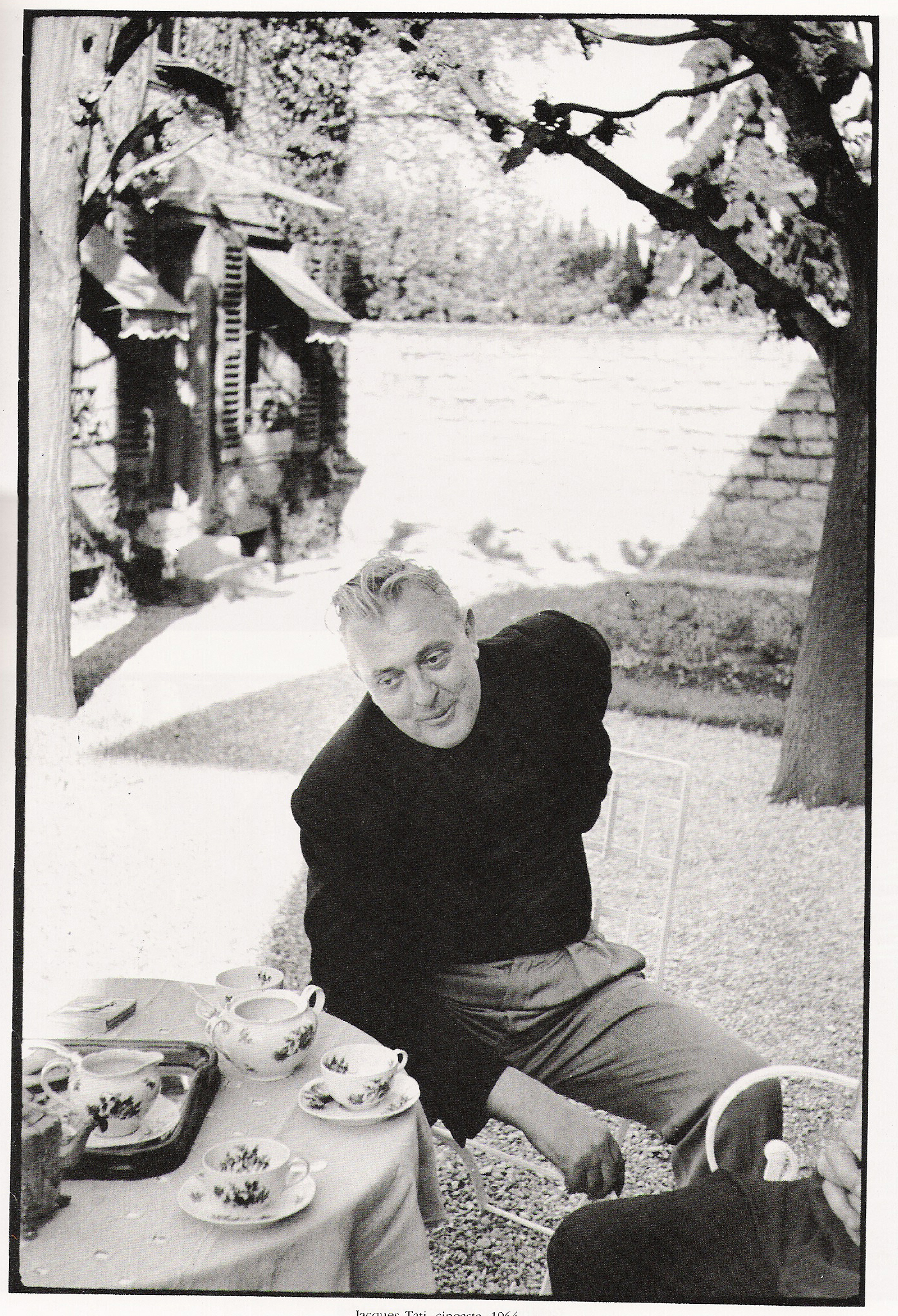 CB.R.17. Jacques Tati, cineasta, 1964.jpg