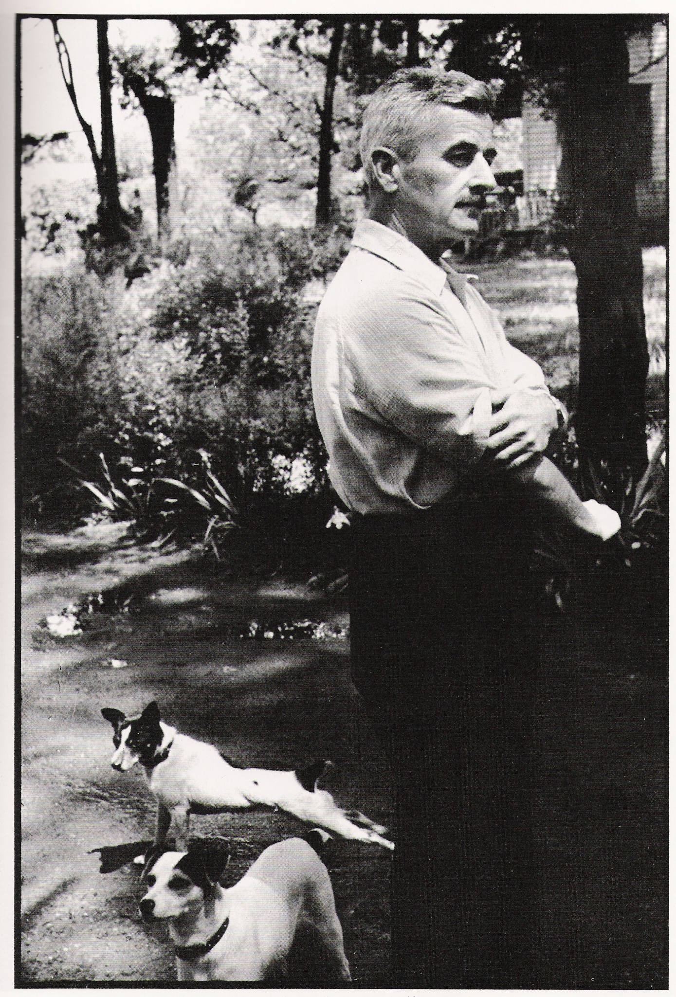 CB.R.23. William Faulkner, escritor, 1946.jpg