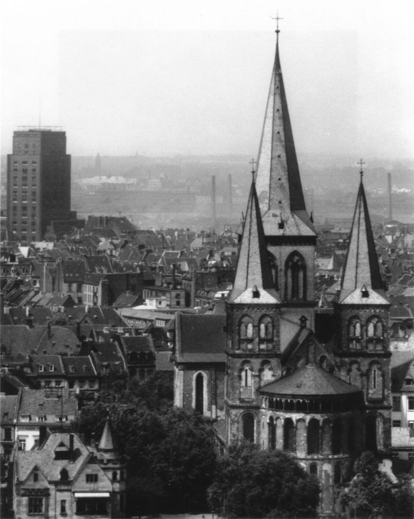 Kln - Cologne - August Sander - 084 - St. Kunibert nach 1925.jpg