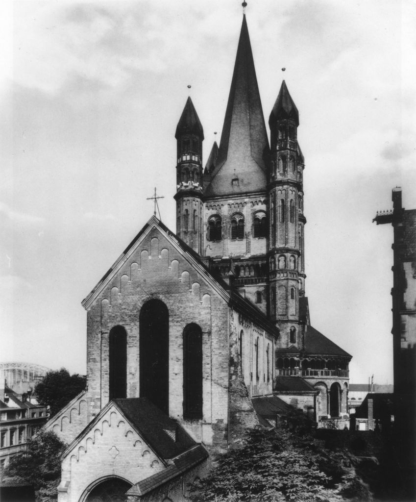 Kln - Cologne - August Sander - 093 - St. Martin Westseite 30er Jahre.jpg