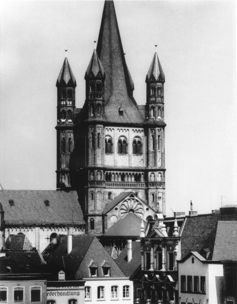 Kln - Cologne - August Sander - 100 - St. Martin vom Heumarkt gesehen 30er Jahre.jpg