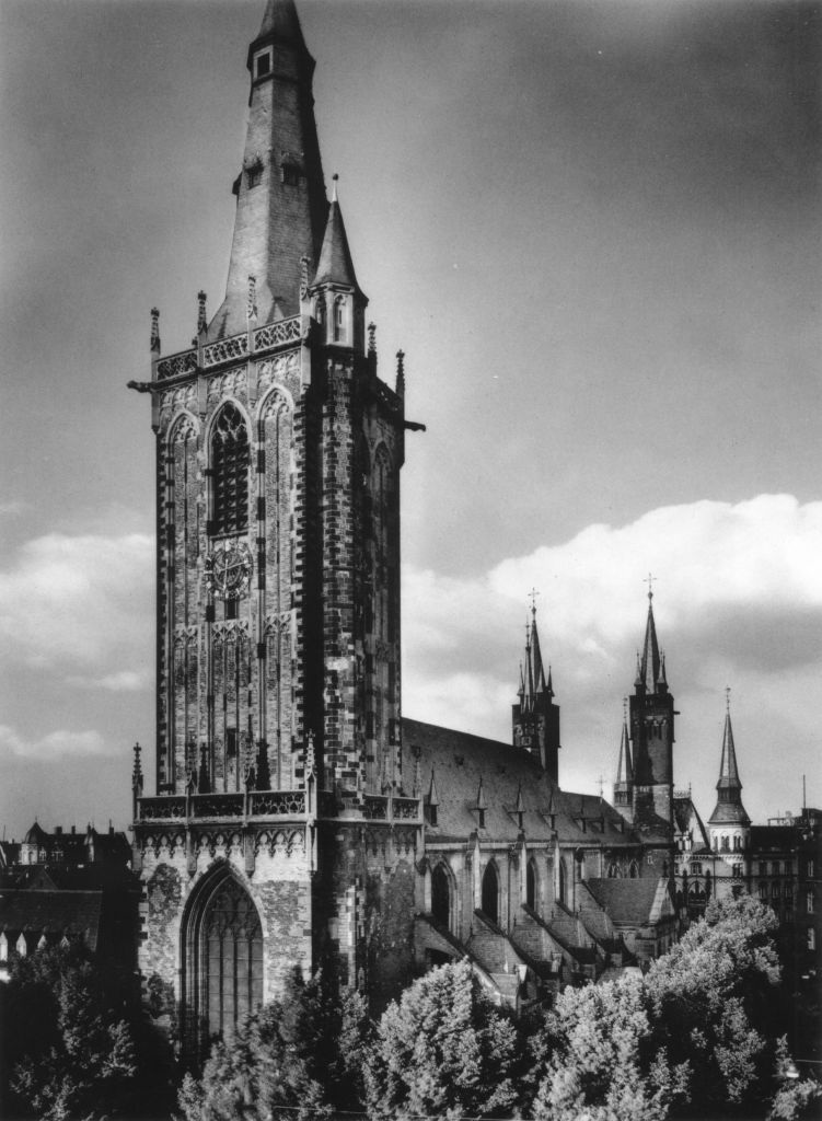 Kln - Cologne - August Sander - 124 - St. Severin 30er Jahre.jpg