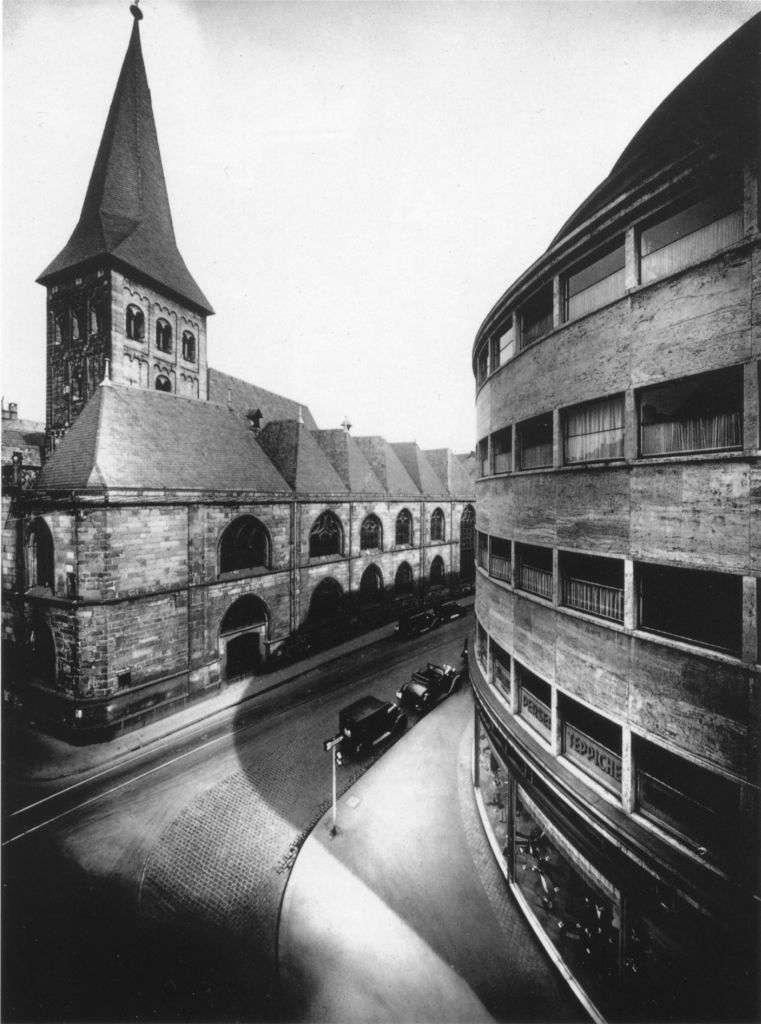 Kln - Cologne - August Sander - 138 - St. Kolumba und Dischhaus 1930-1934.jpg