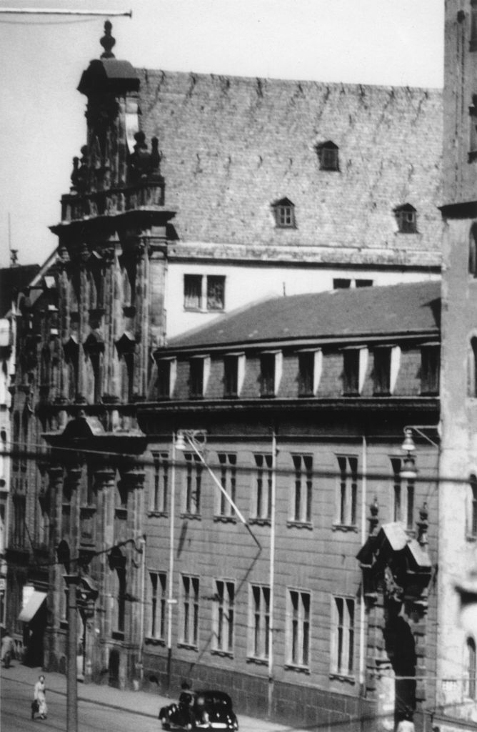 Kln - Cologne - August Sander - 181 - St. Maria Himmelfahrt, Jesuitenkolleg nach1933.jpg