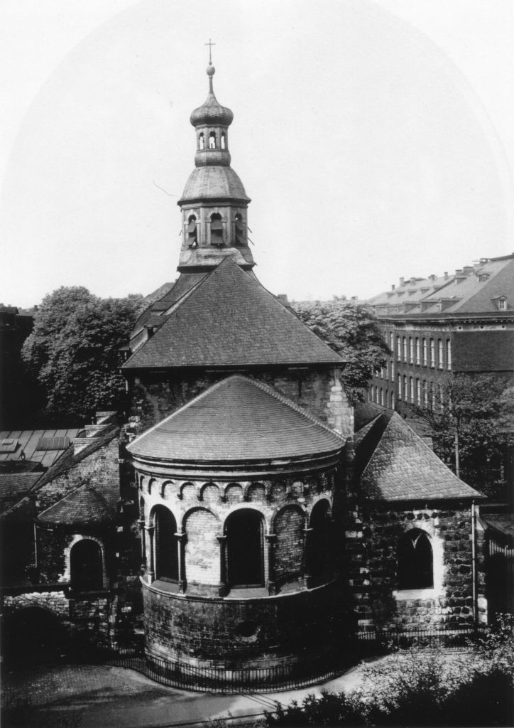 Kln - Cologne - August Sander - 192 - St. Ccilia 1939.jpg