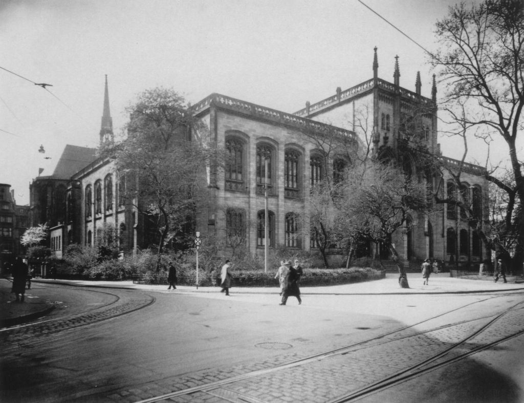 Kln - Cologne - August Sander - 265 - Wallraf-Richartz-Museum 30er Jahre.jpg