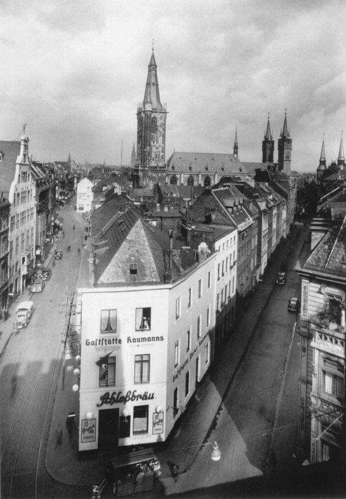 Kln - Cologne - August Sander - 397 - Severinstrae 30er Jahre.jpg