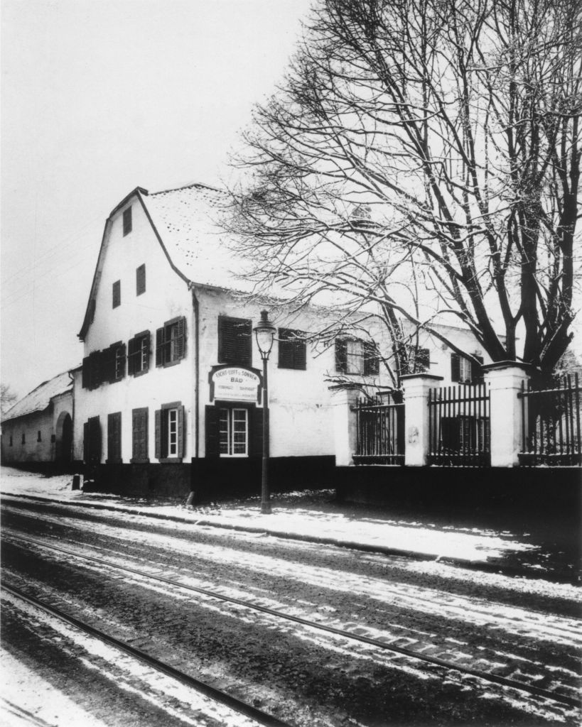 Kln - Cologne - August Sander - 431 - Lindenthaler Bauernhof 30er Jahre.jpg