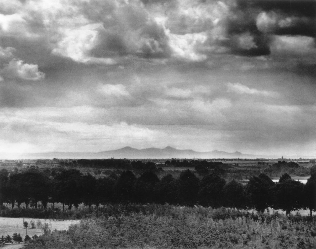 Kln - Cologne - August Sander - 438 - Kln-Lindenthal, Blick vom Adenauer Hügel .jpg