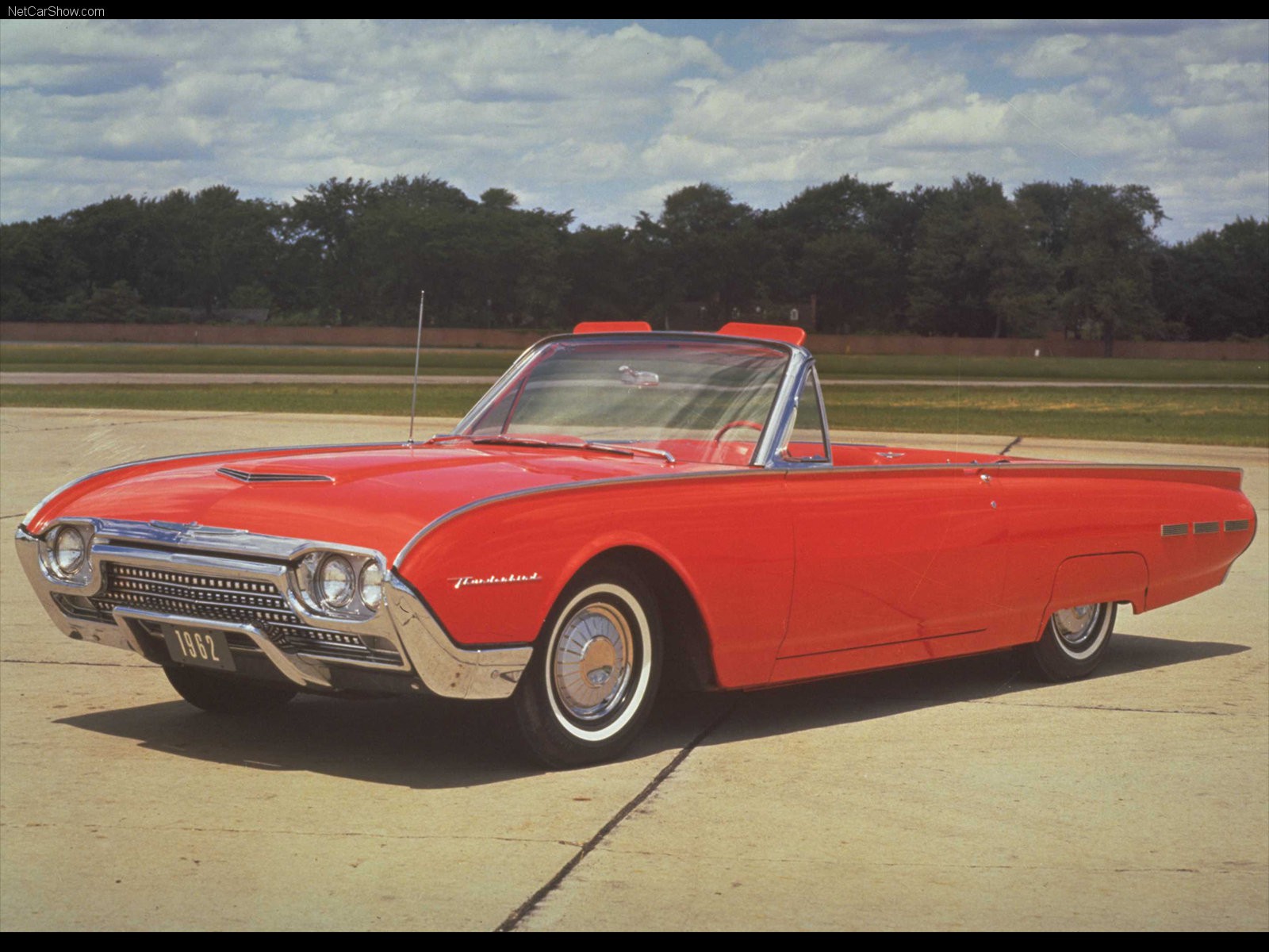 Ford-Thunderbird_1962.jpg