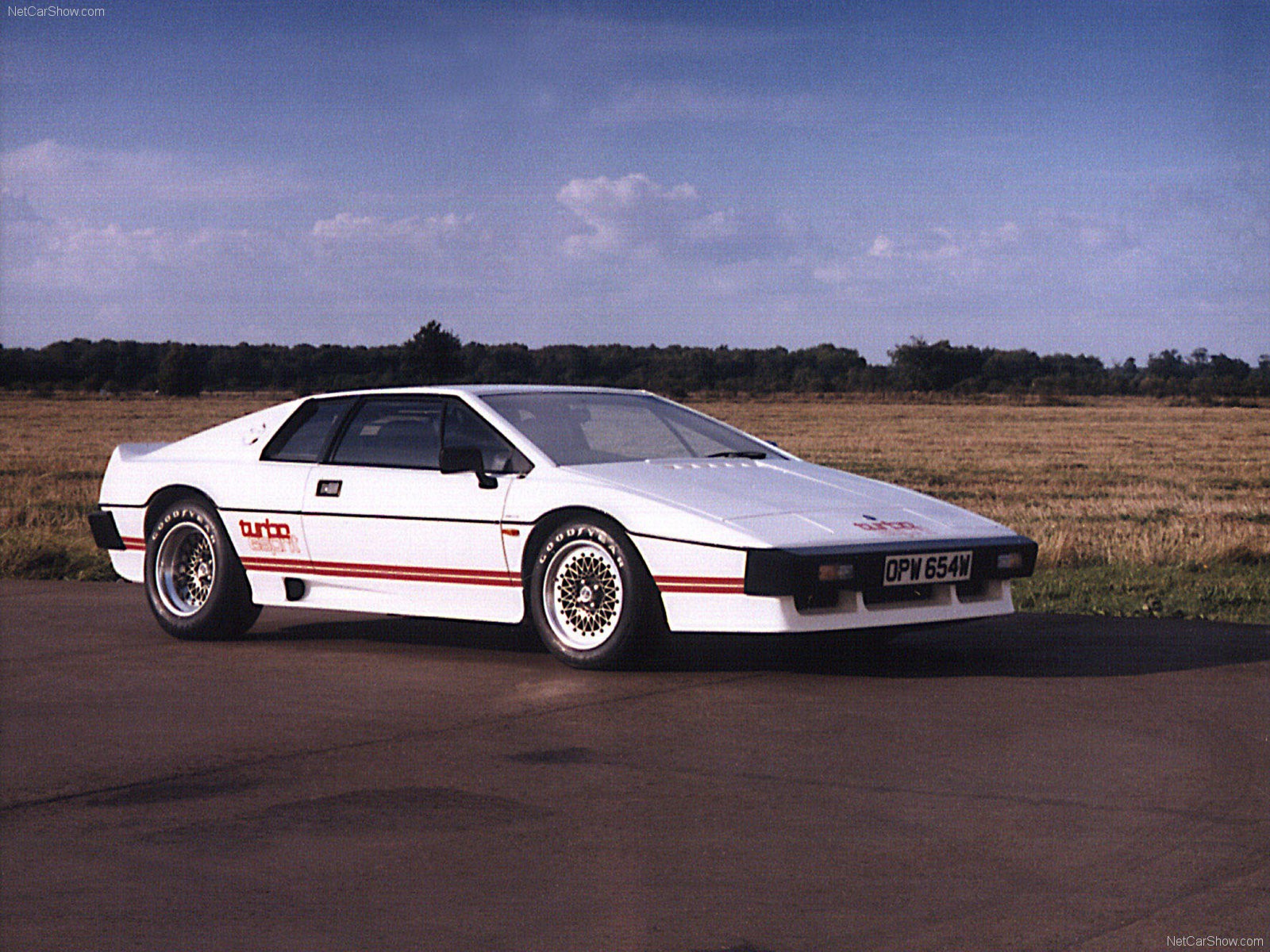 Lotus-Esprit_Turbo_1980.jpg