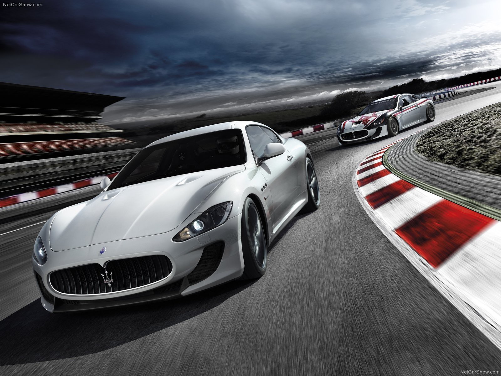 Maserati-GranTurismo_MC_Stradale_2012.jpg