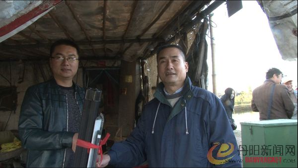 QQ截图20121104185436.jpg
