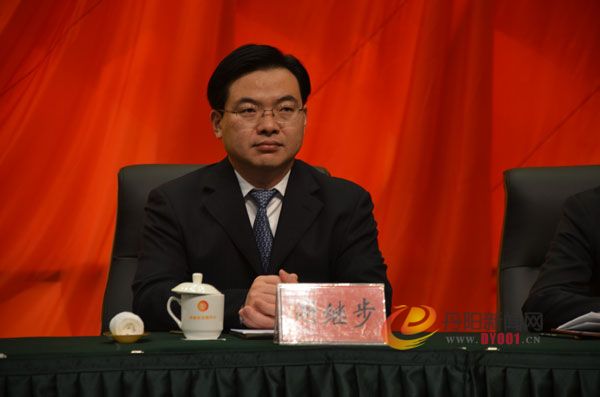 谢继步.jpg