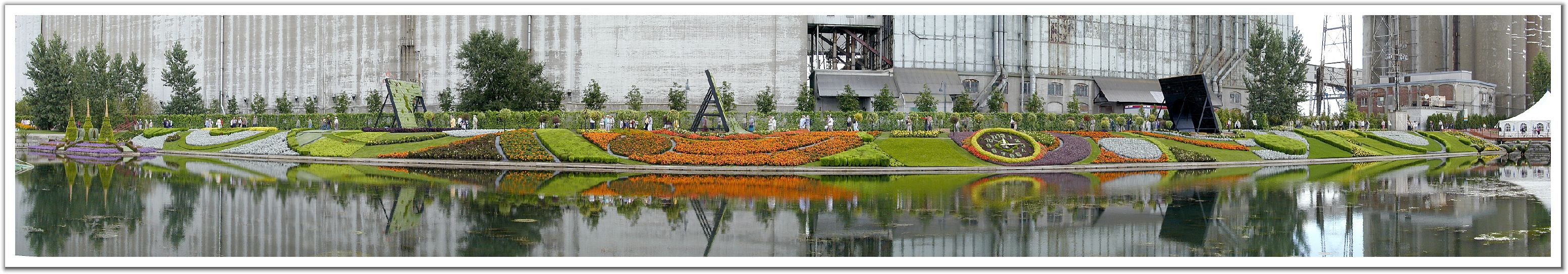 010903_Montreal's_International_Mosaicultures_Exhibit.jpg