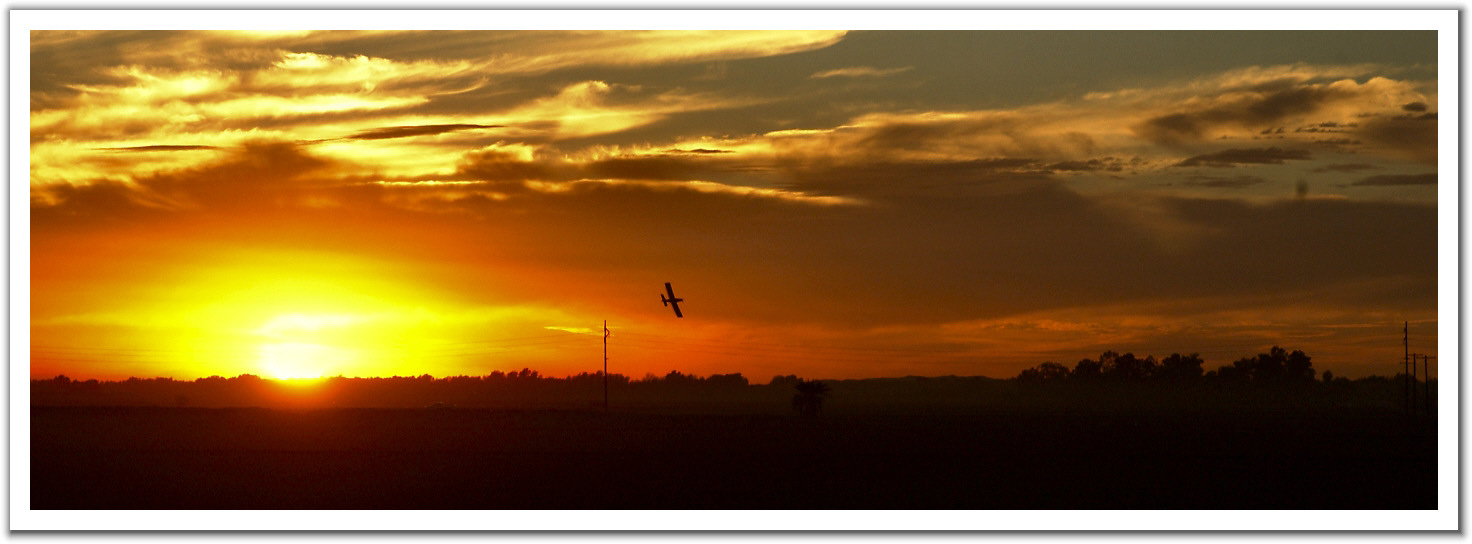 011104_Sunset_Flight.jpg