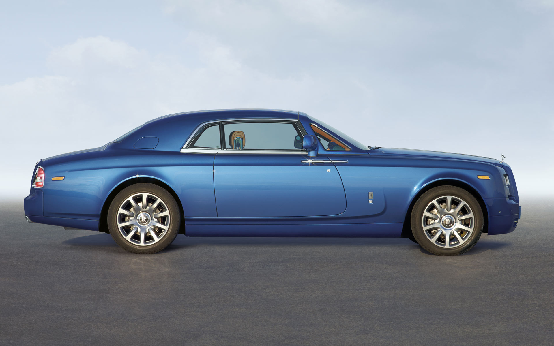 Rolls-Royce__Phantom Coupe (3).jpg