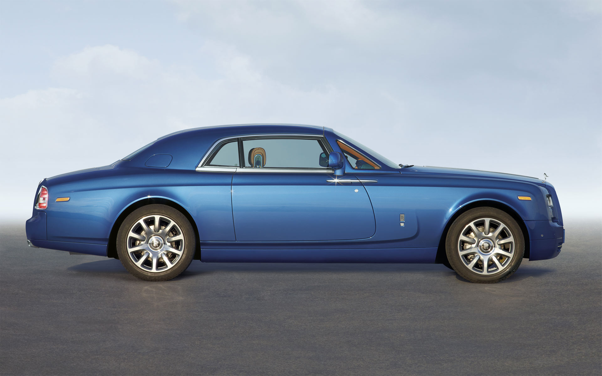 Rolls-Royce__Phantom Coupe (40).jpg