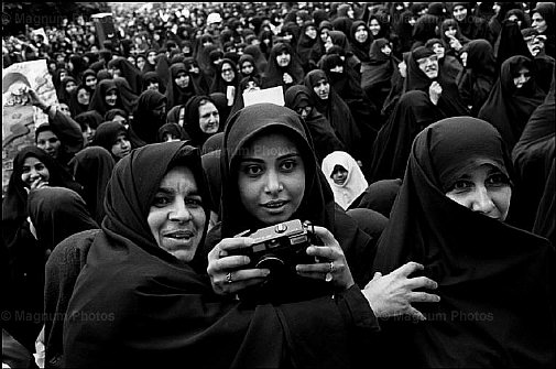 Teheran. Nel campus universitario durante il comizio di Muhammad Khatami.jpg