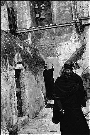 Israele, Gerusalemme. Monaco etiope in un monastero.jpg