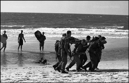 Palestina, Gaza. Truppe israeliane in un esercizio d\\'evaquazione feriti.jpg