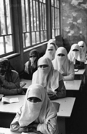 Uzbekistan, vicino Samarcanda. Scuola coranica di Al Bokhari.jpg