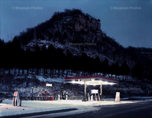 Wisconsin, Fountain City. Distributore di benzina.jpg