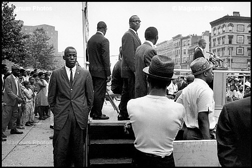 New York. Malcom X, in un comizio ad Harlem -2.jpg