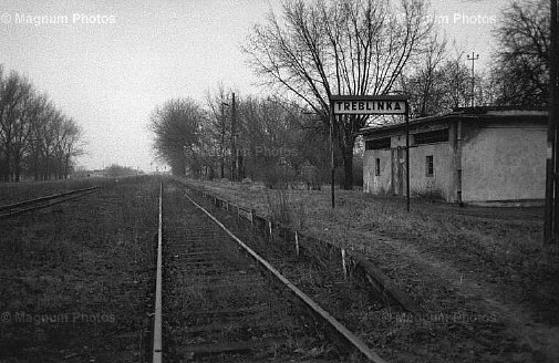 Polonia, Treblinka. Strada ferrata.jpg