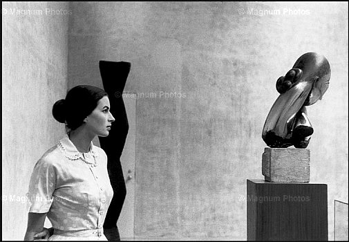 Stati Uniti, New York. L\\'attrice Silvana Mangano al Moma Musuem.jpg