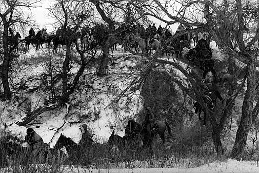 South Dakota, tra il Bad River e il Big Foot Pass. Oltrepassando il Cottonwood River.jpg