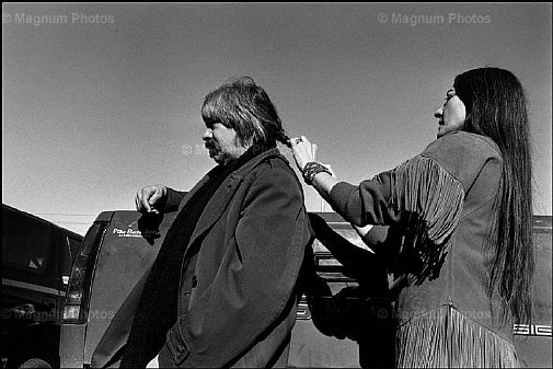 Stati Uniti, South Dakota. Jim Pepper e Bonnie-Joe Hunt, musicisti indiani.jpg