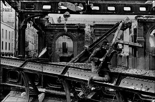 Francia, Parigi. La strada ferrata di Montparnasse.jpg