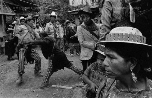 Guatemala, Todos Santos. Festa di Ognissanti -1.jpg