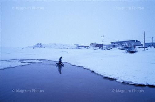 Qikiqtarjuaq. Notte estiva.jpg