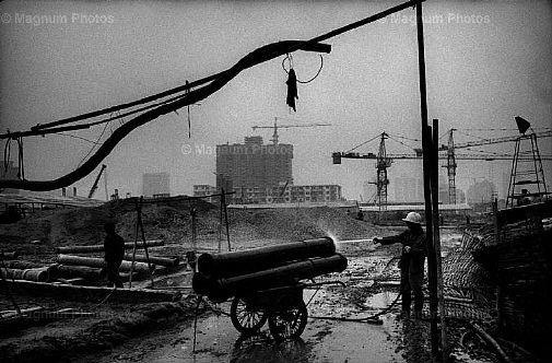 Provincia di Shangai, Shangai. Demolizione del Quartiere Vecchio.jpg