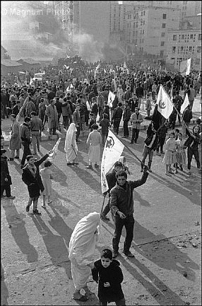 Algeria, Algeri. Dimostrazione nel distretto di Clos Salembier -2.jpg