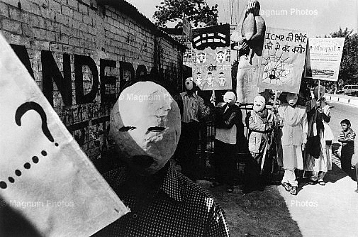 Bhopal. Manifestazione di protesta contro la Union Carbide.jpg