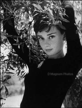 Audrey Hepburn, attrice americana.jpg