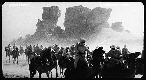 Fotogrammi dal film \\'Deserto, un uomo senza l\\'occidente\\' -41.jpg