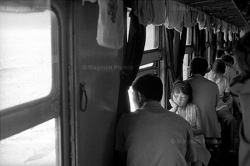 Cina. Treno tra Pechino e Lanzhou.jpg