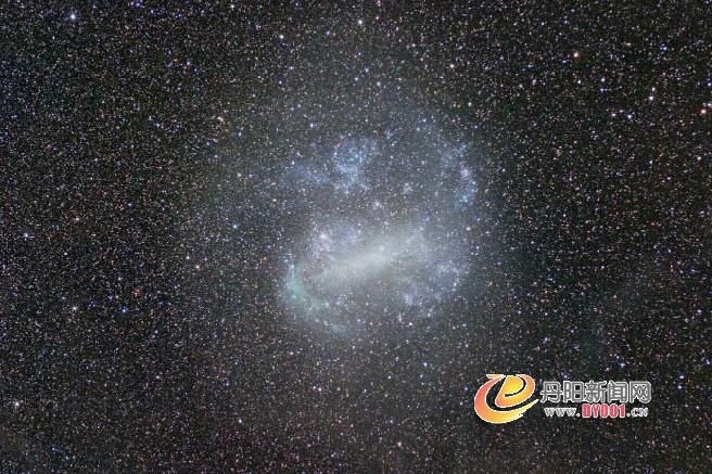 大麦哲伦星系深场影像.jpg