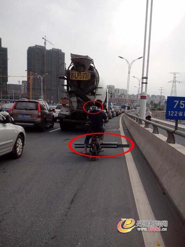 骑车2.jpg